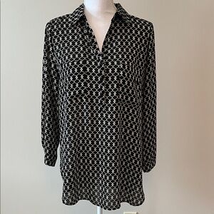 Chic Black and White Patterned Women's Blouse
